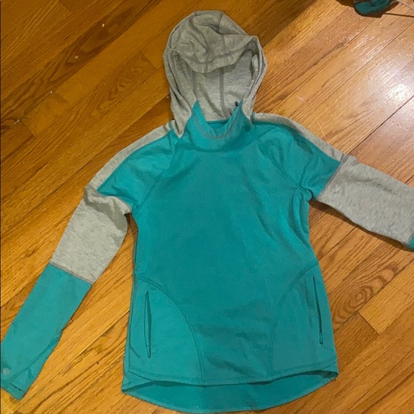 Girls athleta green and grey hoodie. - Picture 1 of 3